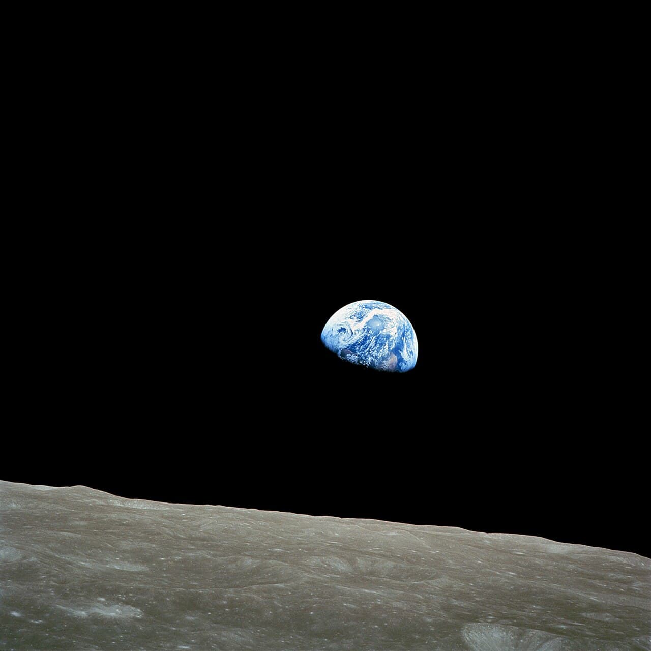 Earthrise - William Anders / NASA