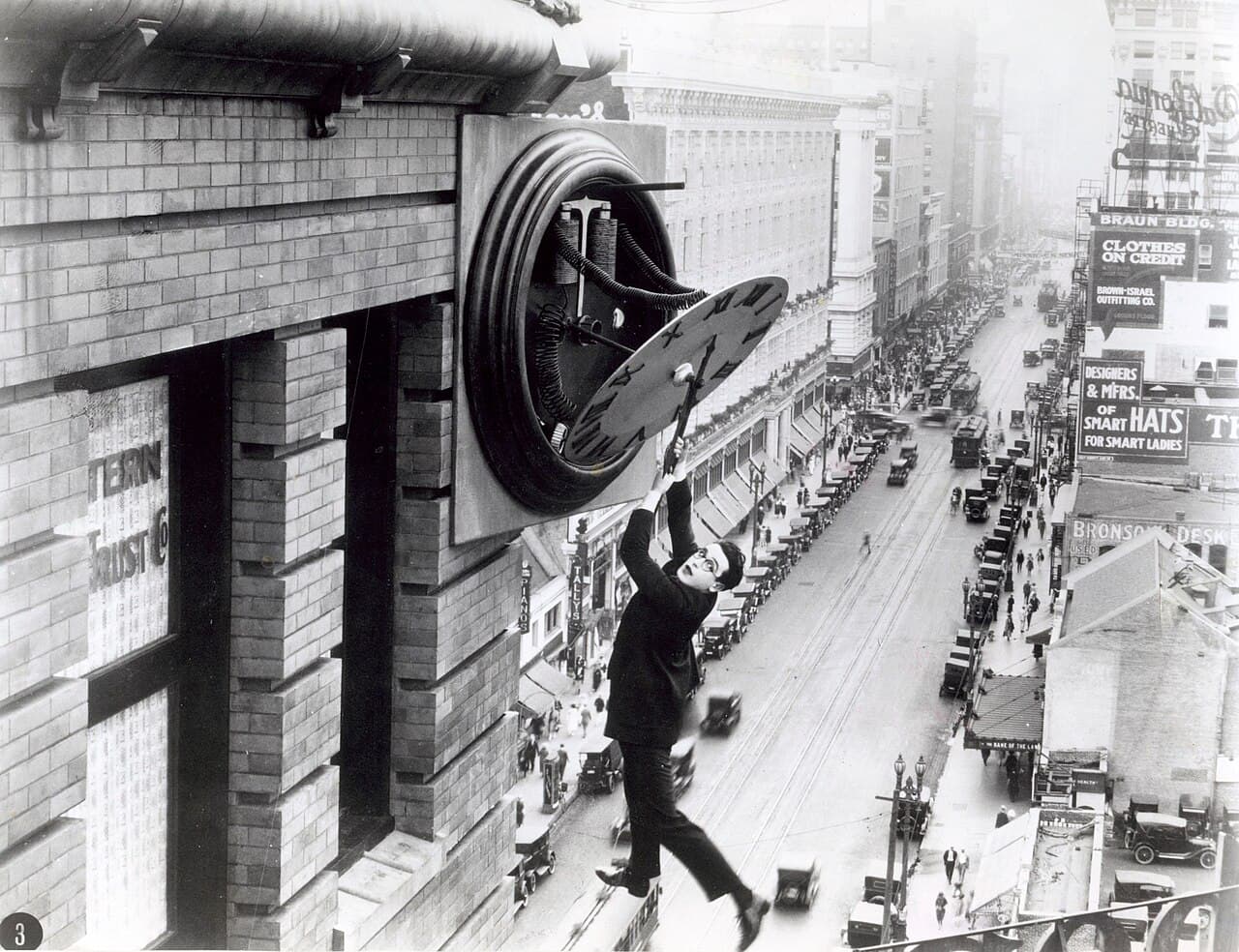 Safety Last! - Harold Lloyd
